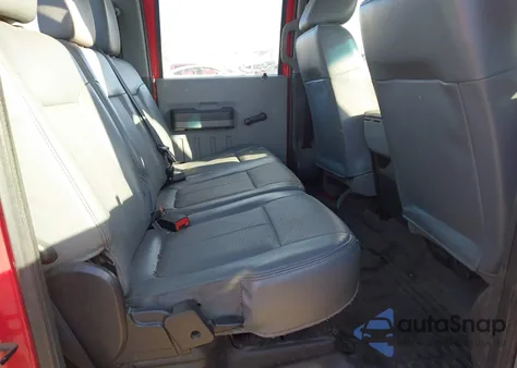 2015 Ford F-250 Xl z USA, uszkodzony, nr VIN 1FT7W2A66FED31043